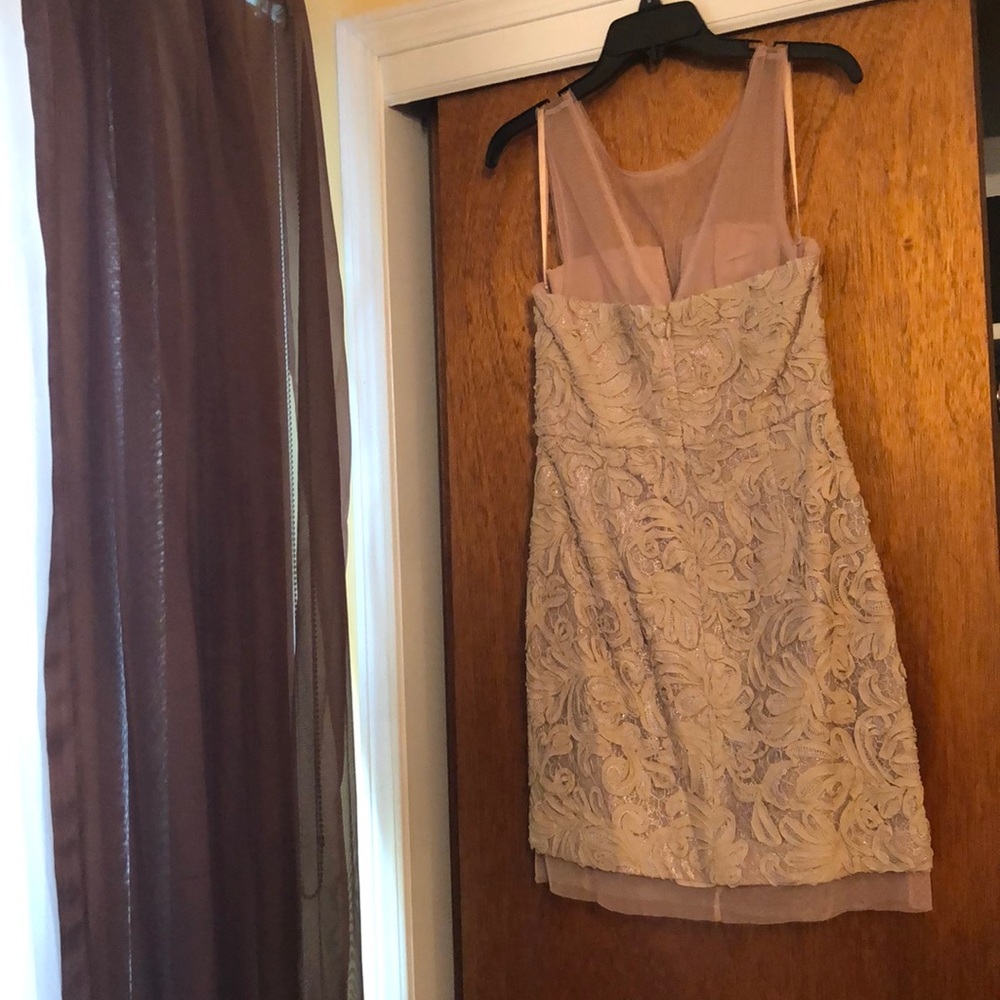 BCBGMaxazria size 8 - Picture 3 of 4